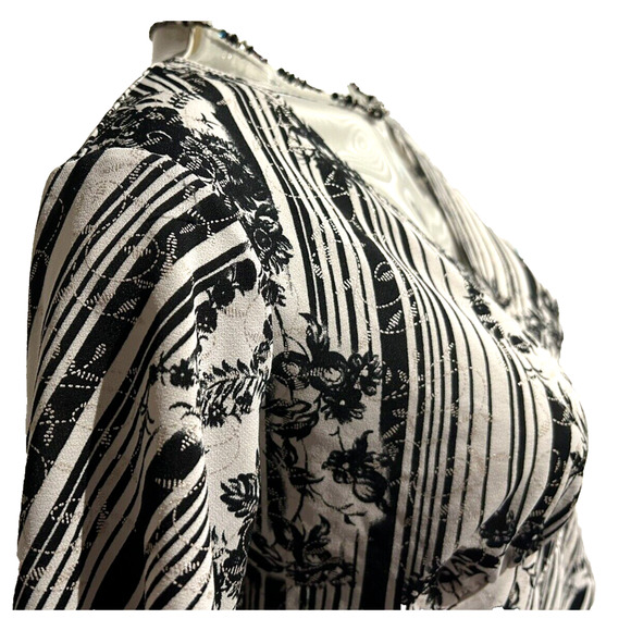 Women’s Vintage La Khaki Black And White Cross Stretch Top in Size Medium 8 10 - Picture 5 of 10